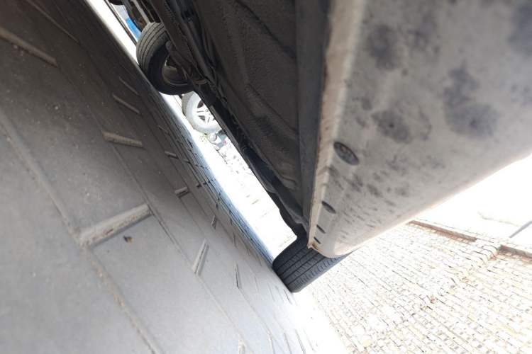 Used Roewe 350 2014 1.5L Automatic Xunyue Version Chassis Front Left