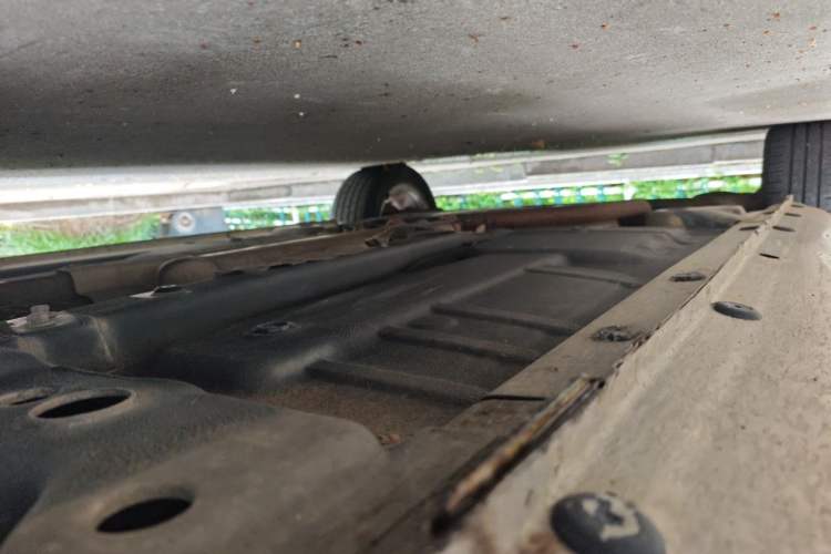 Used Roewe 350 2014 1.5L Manual Xunchi Edition Chassis Front Right