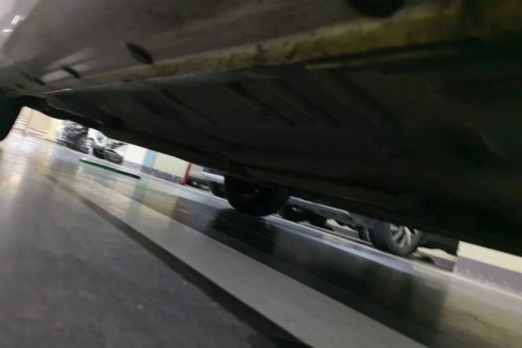 Used Roewe 350 2014 1.5L Manual Xunchi Edition Chassis Front Right