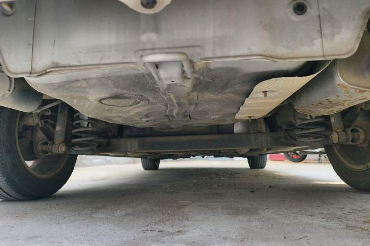 Used Roewe 350 2014 1.5L Manual Swift Edition Chassis Rear