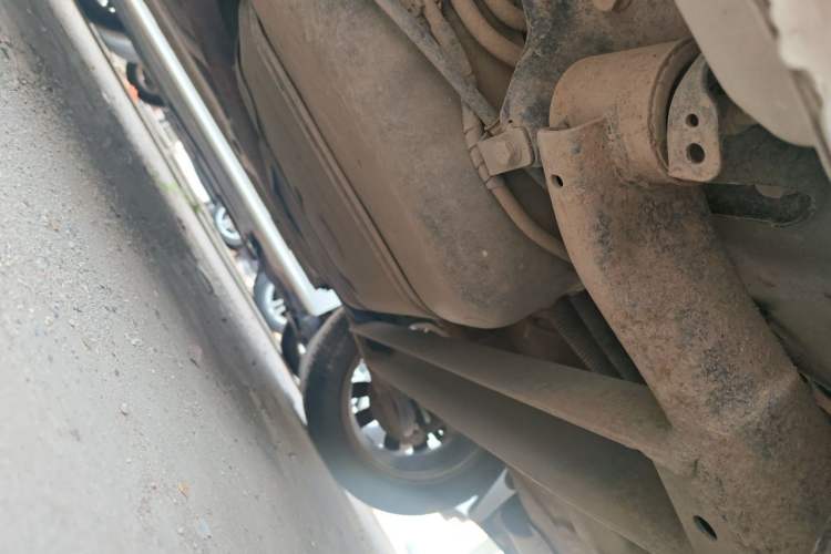 Used Roewe 350 2014 1.5L Automatic Xunyue Version Chassis Rear Left