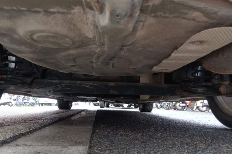 Used Roewe 350 2014 1.5L Manual Xunchi Edition Chassis Rear