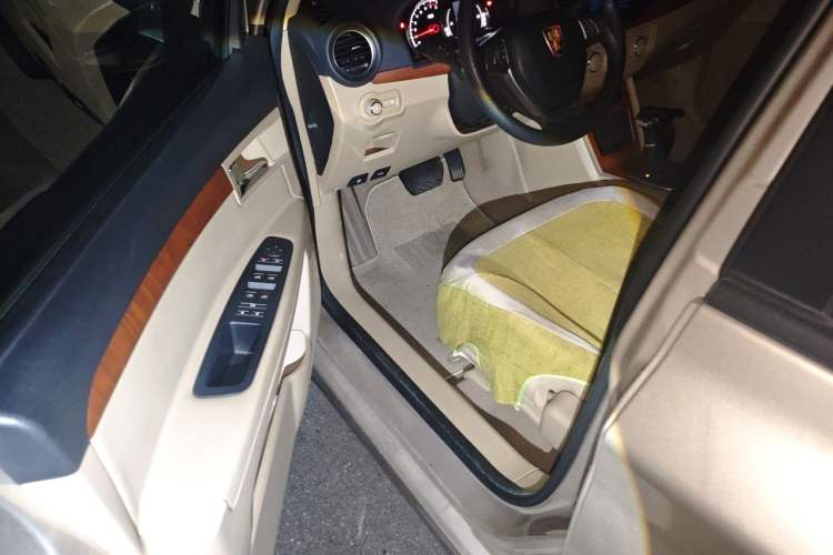 Used Roewe 350 2014 1.5L Automatic Xunyue Version Driver Seat