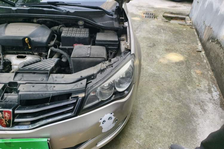 Used Roewe 350 2014 1.5L Manual Swift Edition Engine Bay Left
