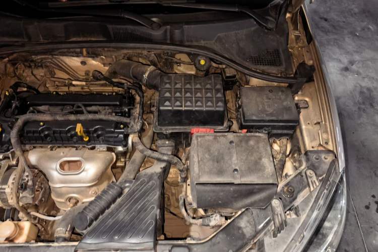 Used Roewe 350 2014 1.5L Automatic Xunda Edition Engine Bay Left