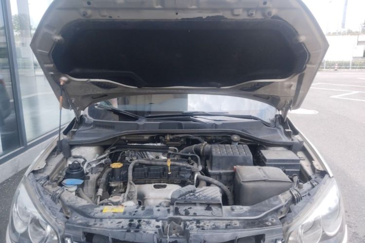 Used Roewe 350 2014 1.5L Manual Xunchi Edition Engine Bay