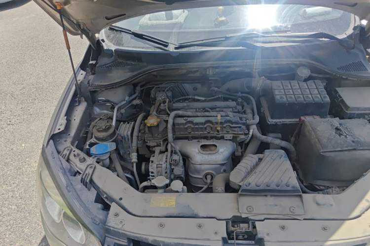 Used Roewe 350 2014 1.5L Automatic Xunda Edition Engine Bay Right