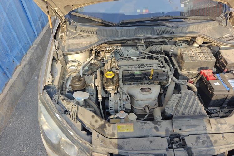 Used Roewe 350 2014 1.5L Manual Xunchi Edition Engine Bay Right