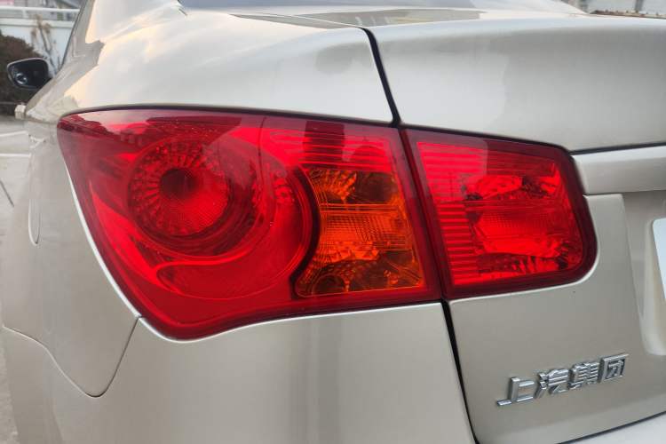 Used Roewe 350 2014 1.5L Automatic Xunda Edition Exterior 12