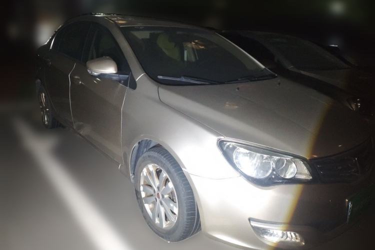 Used Roewe 350 2014 1.5L Automatic Xunyue Version Front Right 45 Deg