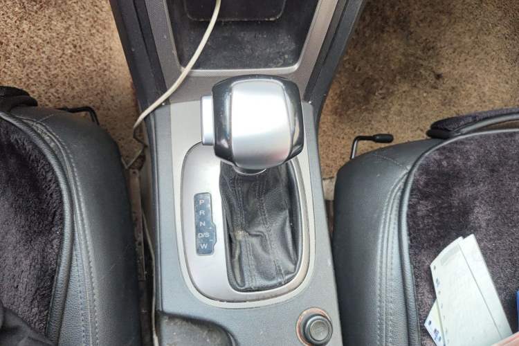 Used Roewe 350 2014 1.5L Automatic Xunyue Version Gear Lever