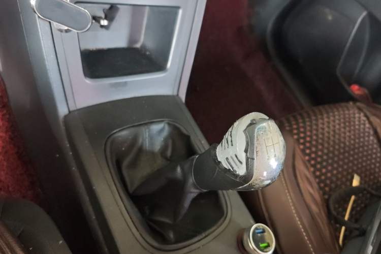Used Roewe 350 2014 1.5L Manual Xunchi Edition Gear Lever