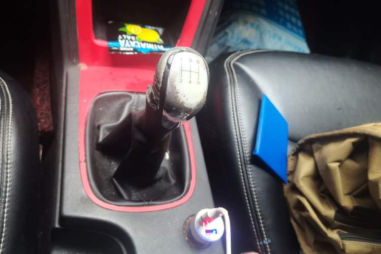 Used Roewe 350 2014 1.5L Manual Xunchi Edition Gear Lever