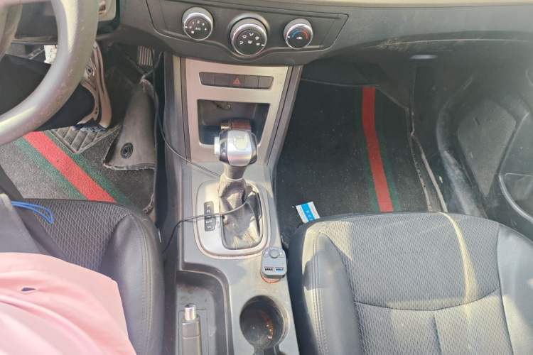 Used Roewe 350 2014 1.5L Automatic Xunyue Version Gear Lever