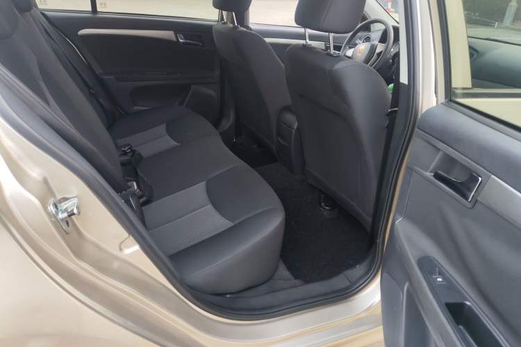 Used Roewe 350 2014 1.5L Automatic Xunda Edition Interior 2
