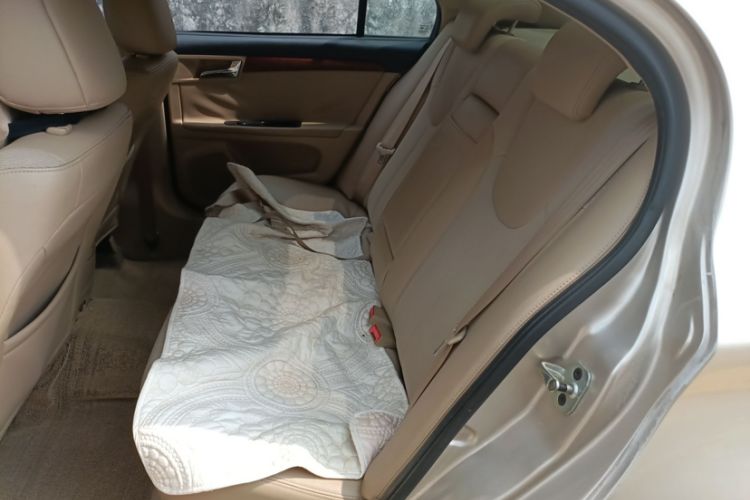 Used Roewe 350 2014 1.5L Automatic Xunyue Version Interior 3