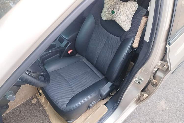 Used Roewe 350 2014 1.5L Manual Swift Edition Left Front Seat
