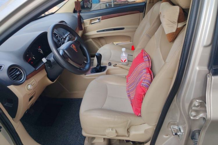 Used Roewe 350 2014 1.5L Manual Swift Edition Left Front Seat