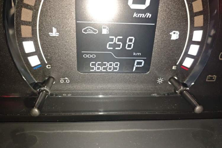 Used Roewe 350 2014 1.5L Automatic Xunyue Version Odometer Close Up