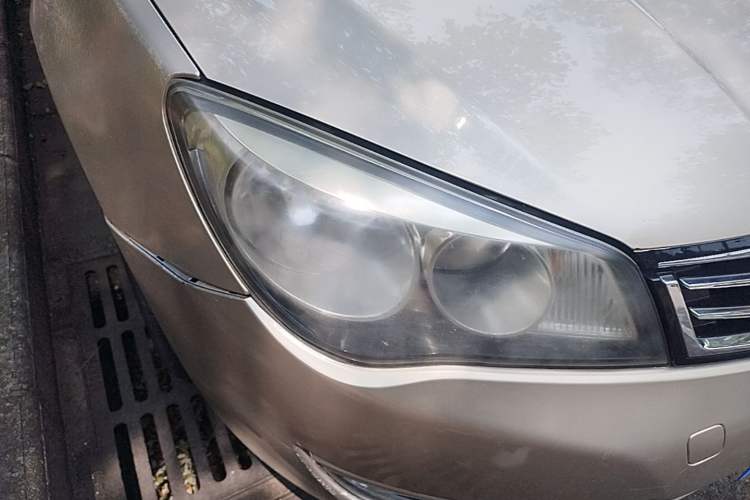 Used Roewe 350 2014 1.5L Manual Swift Edition Right Front Headlight