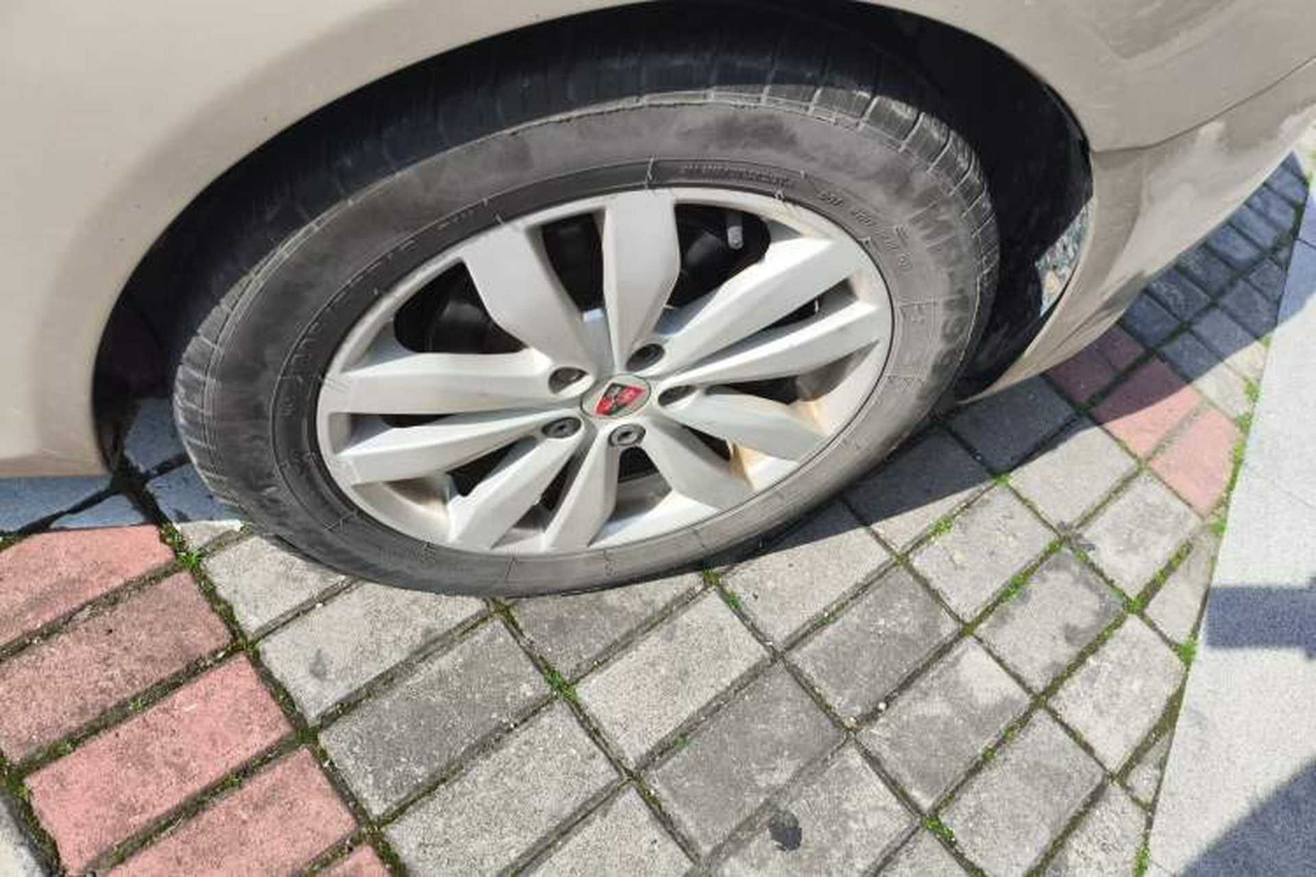 Used Roewe 350 2014 1.5L Automatic Xunyue Version Right Front Wheel Hub