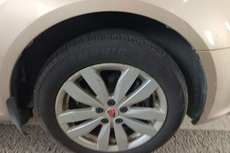 Used Roewe 350 2014 1.5L Manual Xunchi Edition Right Front Wheel Hub