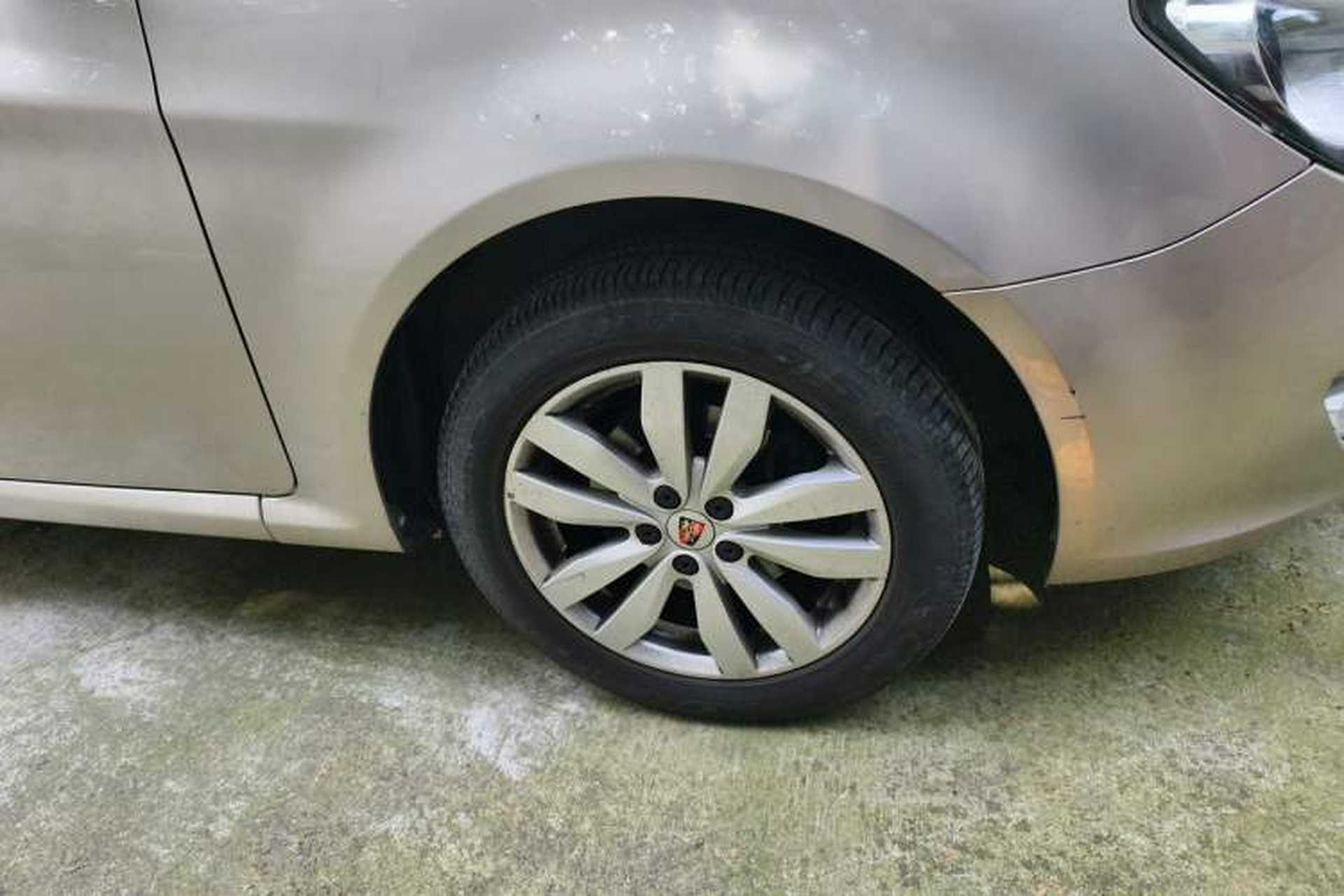 Used Roewe 350 2014 1.5L Manual Swift Edition Right Front Wheel Hub
