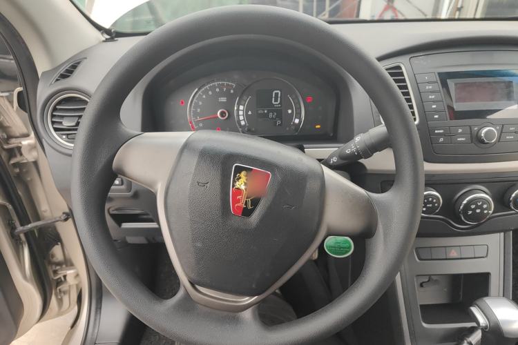 Used Roewe 350 2014 1.5L Automatic Xunda Edition Steering Wheel