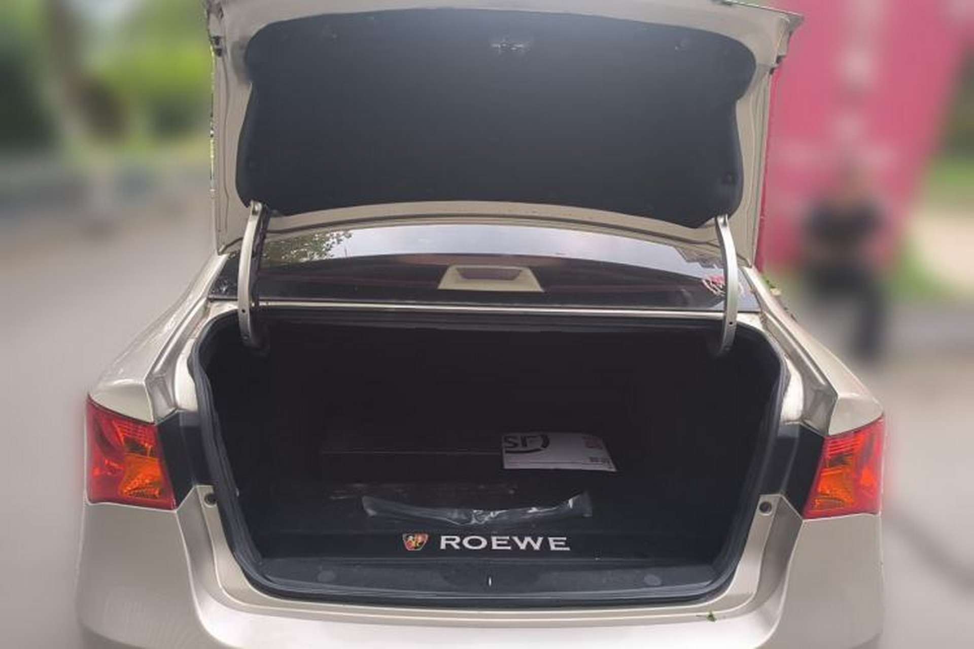 Used Roewe 350 2014 1.5L Automatic Xunda Edition Trunk