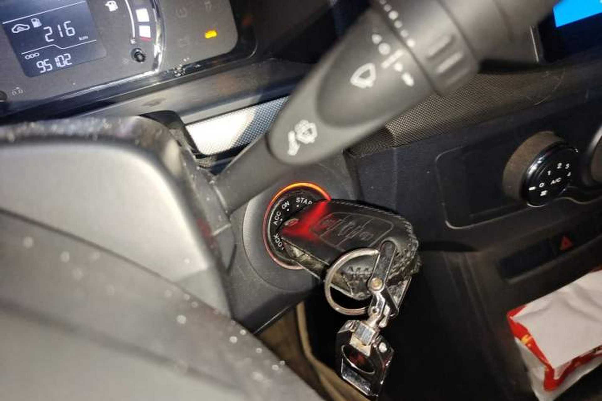 Used Roewe 350 2014 1.5L Manual Swift Edition Vehicle Key