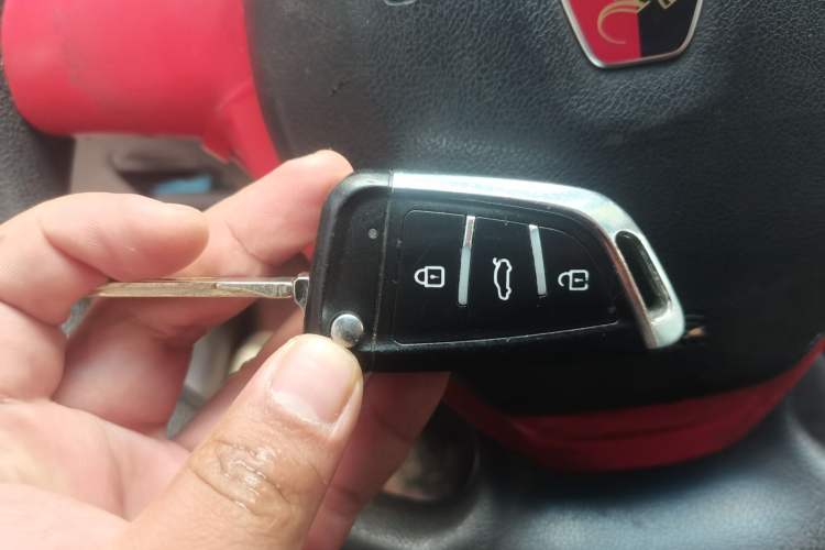 Used Roewe 350 2014 1.5L Manual Xunchi Edition Vehicle Key