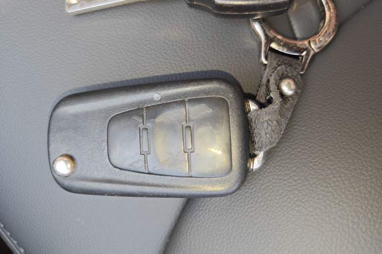 Used Roewe 350 2014 1.5L Automatic Xunda Edition Vehicle Key