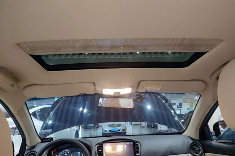 Used Roewe 350 2015 1.5L Automatic Luxury Sunroof Edition Headliner