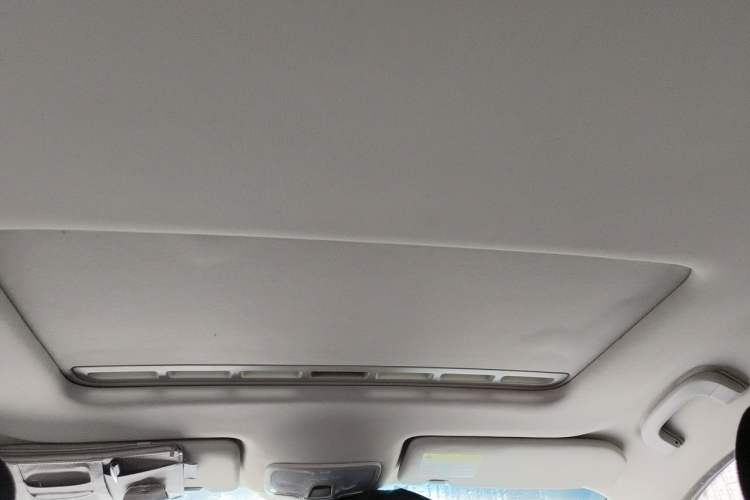 Used Roewe 350 2015 1.5L Manual Luxury Sunroof Edition Headliner
