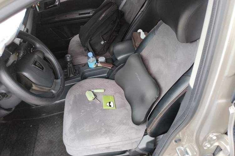 Used Roewe 350 2015 1.5L Manual Luxury Sunroof Edition Left Front Seat