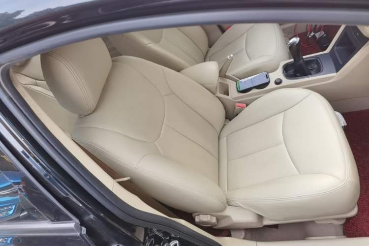 Used Roewe 350 2015 1.5L Manual Luxury Sunroof Edition Right Front Seat