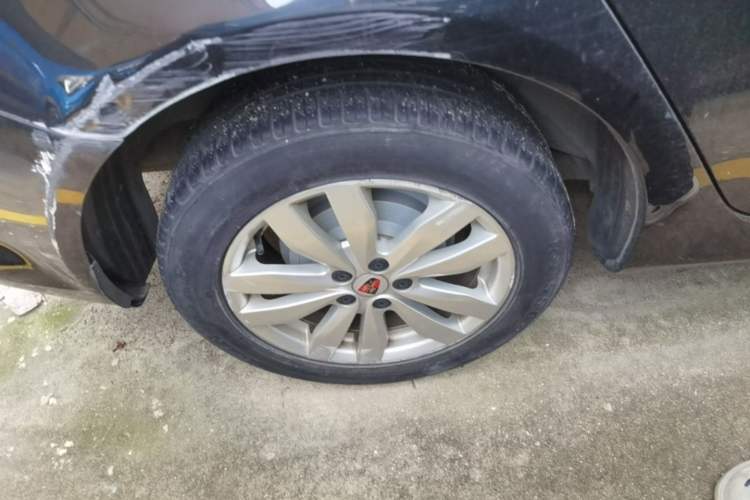 Used Roewe 350 2015 1.5L Manual Luxury Sunroof Edition Right Rear Wheel Hub