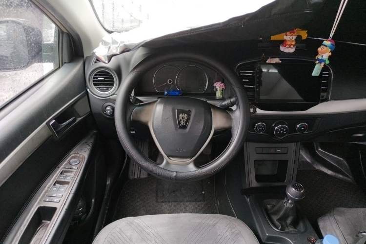 Used Roewe 350 2015 1.5L Manual Luxury Sunroof Edition Steering Wheel