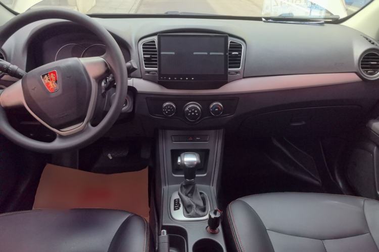 Used Roewe 350 2015 1.5L Automatic Luxury Sunroof Edition Center Console
