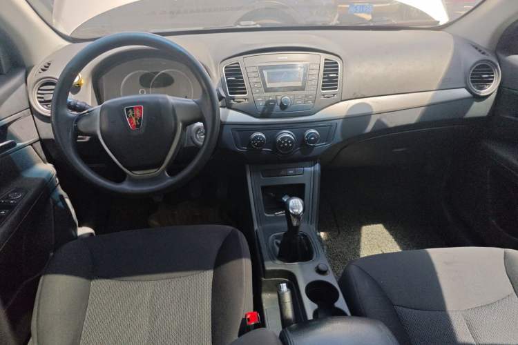 Used Roewe 350 2015 1.5L Manual Luxury Sunroof Edition Center Console