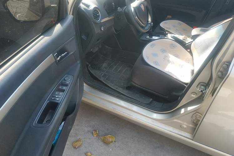 Used Roewe 350 2015 1.5L Automatic Luxury Sunroof Edition Driver Seat