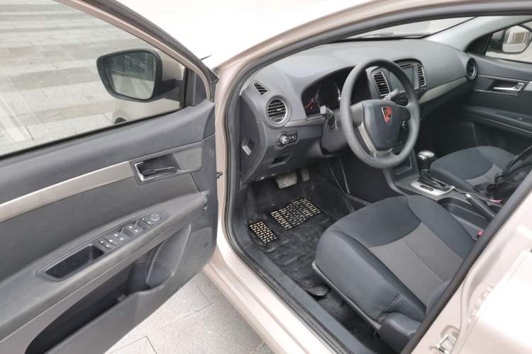 Used Roewe 350 2015 1.5L Automatic Luxury Sunroof Edition Driver Seat