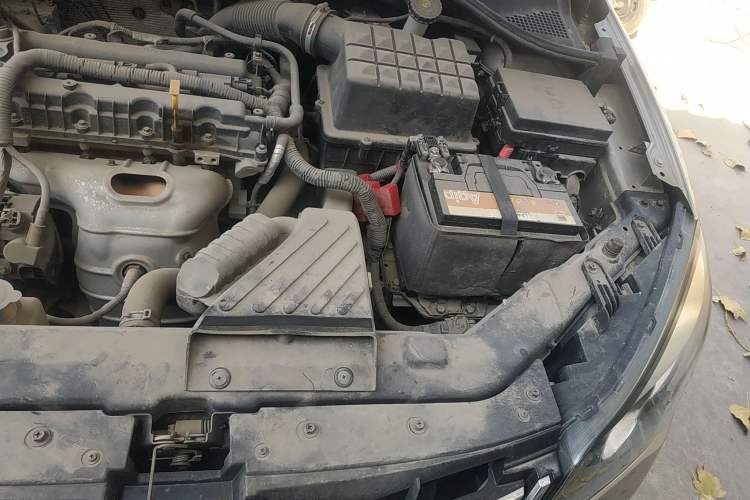 Used Roewe 350 2015 1.5L Automatic Luxury Sunroof Edition Engine Bay Left