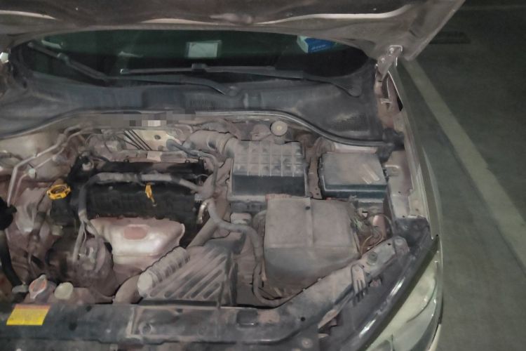 Used Roewe 350 2015 1.5L Manual Luxury Sunroof Edition Engine Bay Left