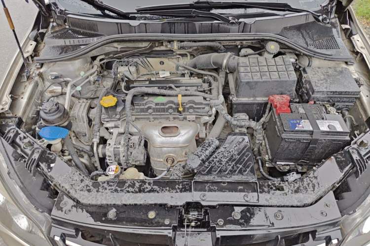 Used Roewe 350 2015 1.5L Automatic Luxury Sunroof Edition Engine Bay