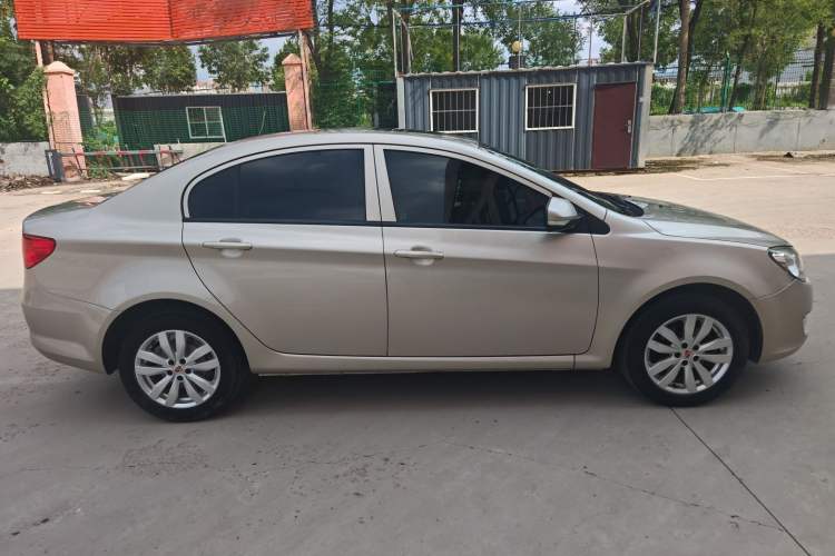 Used Roewe 350 2015 1.5L Manual Luxury Sunroof Edition Exterior 2