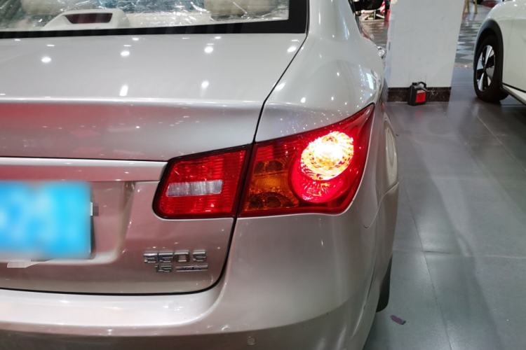 Used Roewe 350 2015 1.5L Automatic Luxury Sunroof Edition Exterior 6