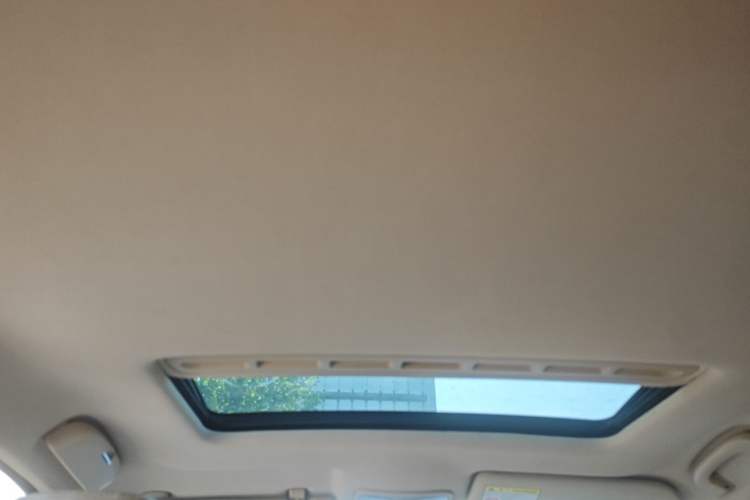 Used Roewe 350 2015 1.5L Manual Luxury Sunroof Edition Headliner