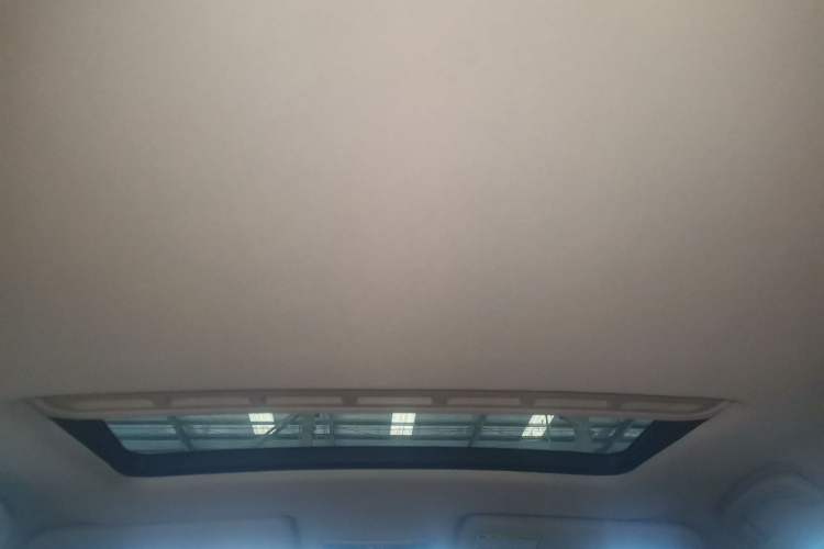 Used Roewe 350 2015 1.5L Manual Luxury Sunroof Edition Headliner