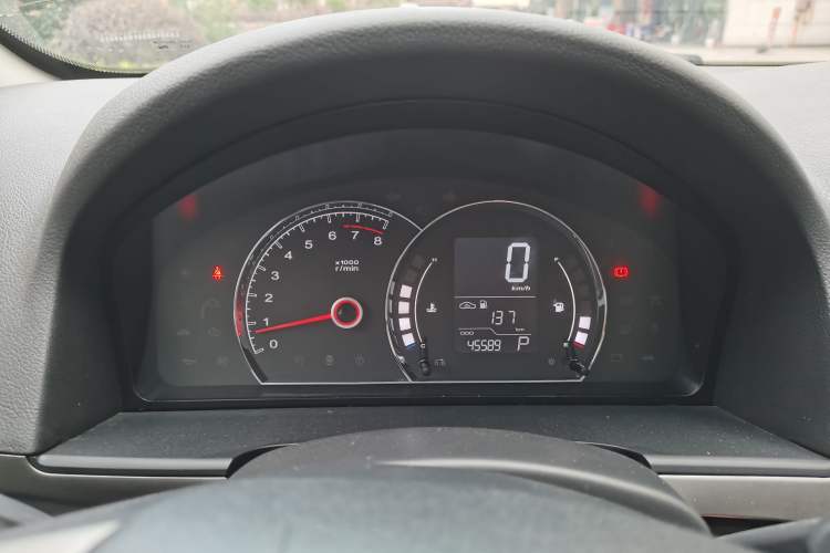 Used Roewe 350 2015 1.5L Automatic Luxury Sunroof Edition Instrument Cluster
